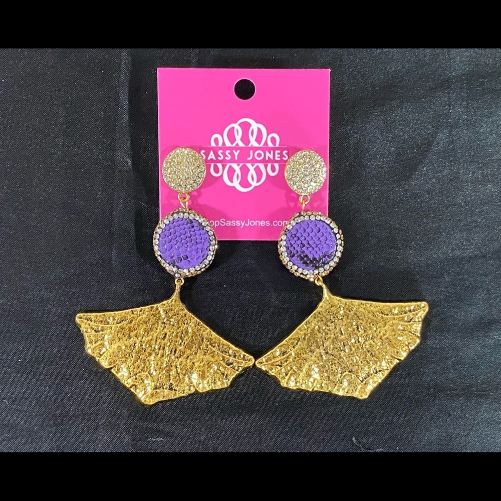 Sassy Jones - Tizani Flames